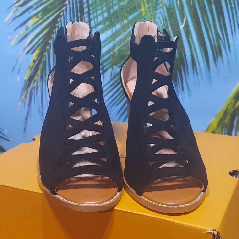 Woman shoes